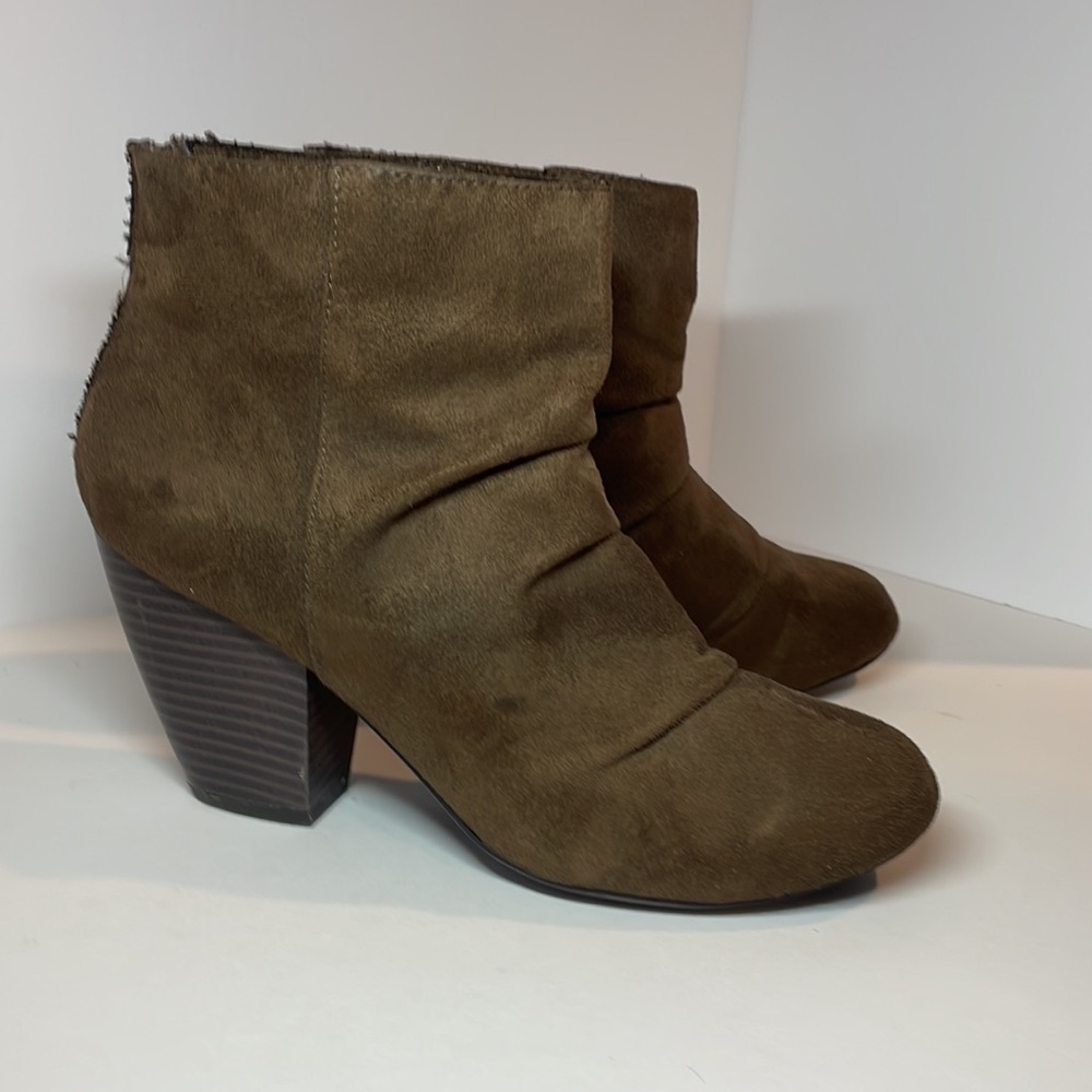 Brown Zip up booties